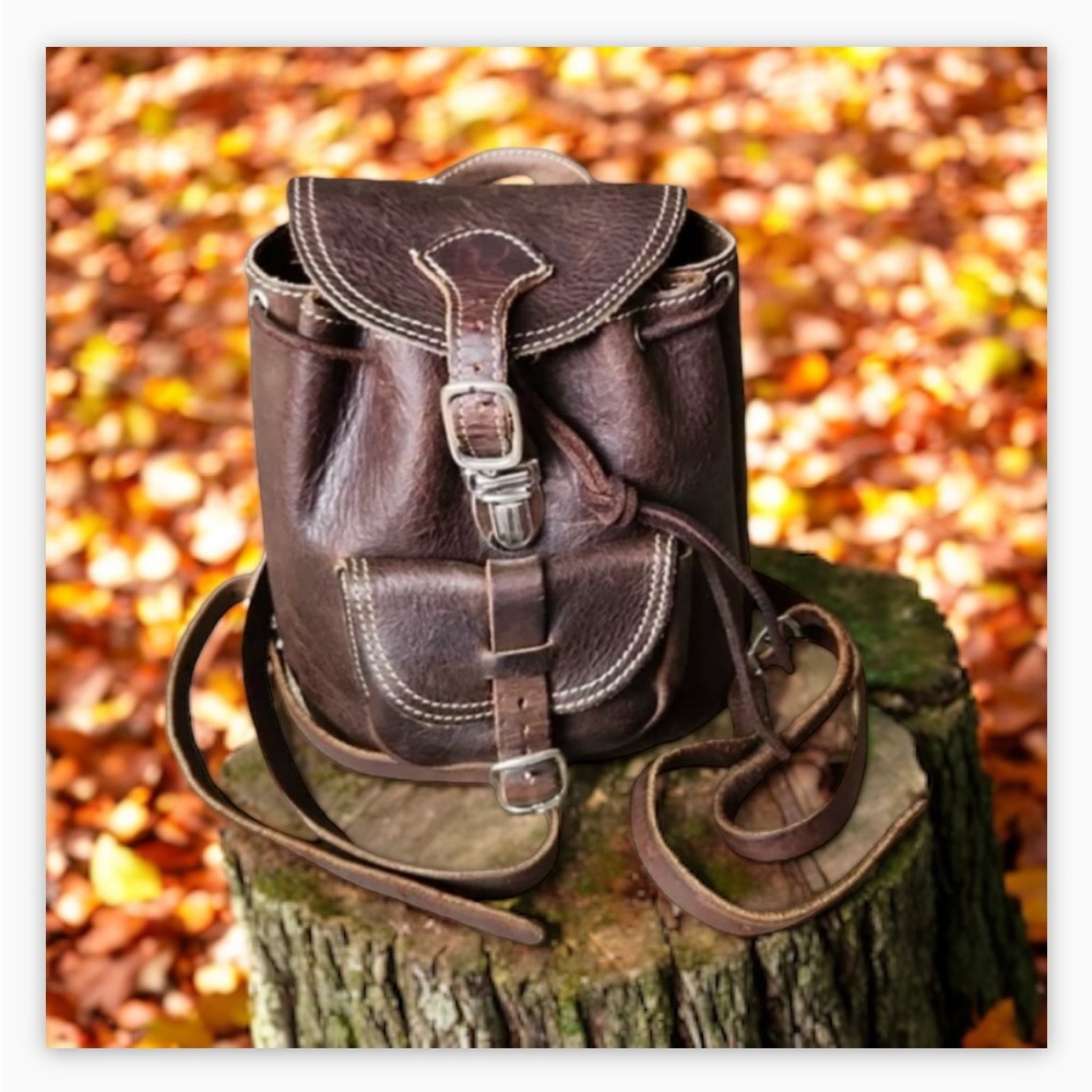Gorgeous Vintage Genuine Leather BackPack -Rustic Brown EUC -Small-M-Size 🤎​🍂